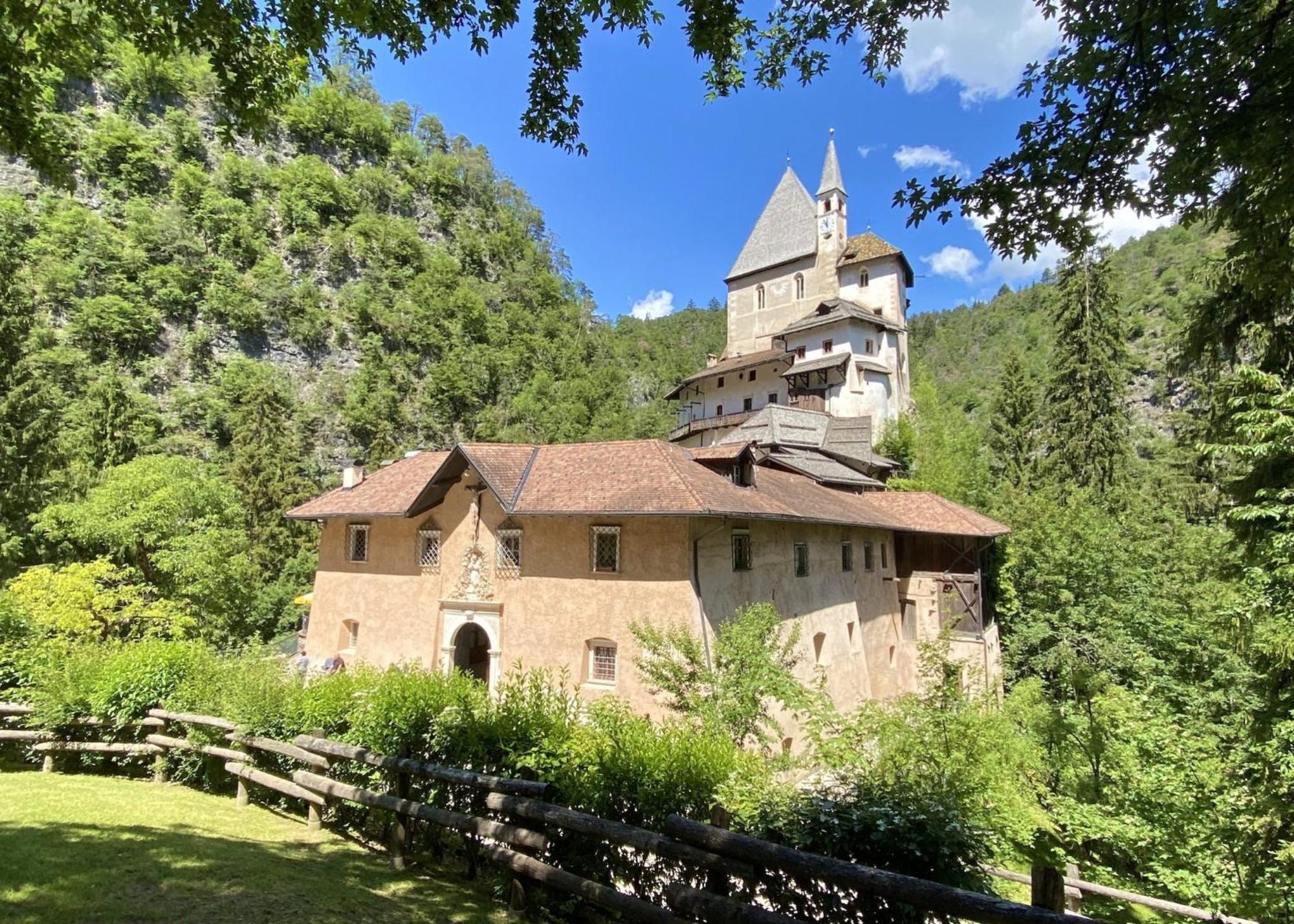 Casa Pradiei Dolomiti View กาวาเรโน ภายนอก รูปภาพ